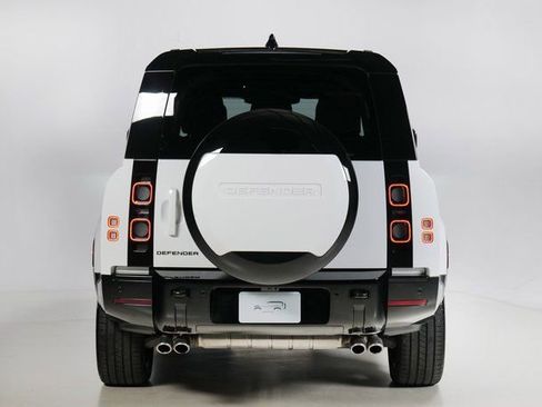 Used 2025 Land Rover Defender 130 V8 image 7