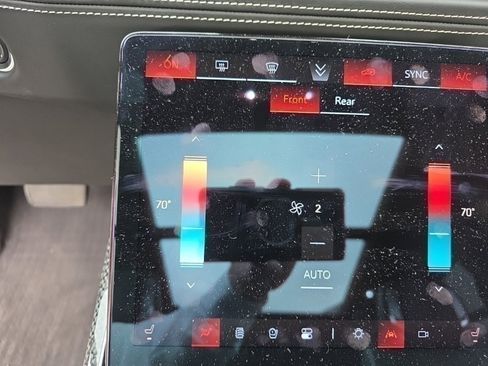 Used 2025 Cadillac Escalade V image 25