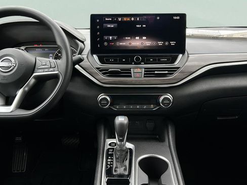 New 2026 Nissan Altima 2.5 SV FWD image 22