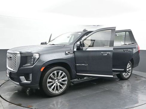 Used 2021 GMC Yukon Denali w/ Denali Premium Package image 63
