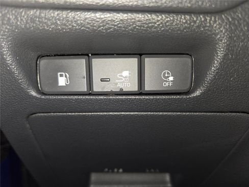 Used 2019 Hyundai Ioniq Plug-In Hybrid image 16