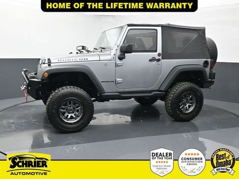 Used 2016 Jeep Wrangler Rubicon w/ Power Convenience Group image 3