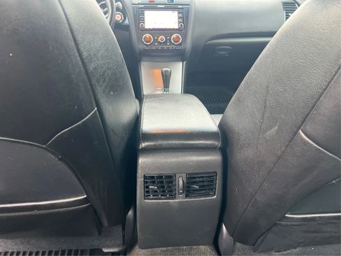 Used 2011 Nissan Altima 3.5 SR w/ 3.5SR Premium Pkg image 20