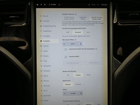 Used 2018 Tesla Model X 75D image 27