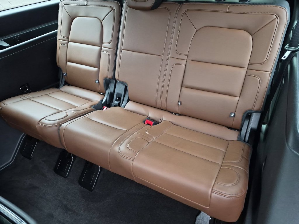 Used 2023 Lincoln Navigator L Reserve w/ Equipment Group 201A AWD/4WD image 22