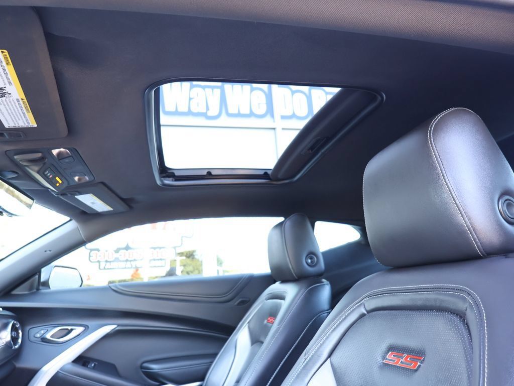 Used 2021 Chevrolet Camaro SS RWD image 22