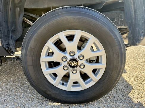 Used 2025 Toyota Tacoma SR image 29