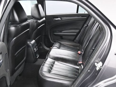 Used 2023 Chrysler 300 S image 33