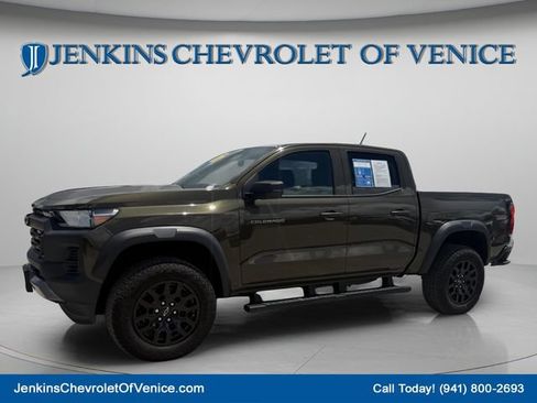 Used 2024 Chevrolet Colorado Trail Boss w/ Advanced Trailering Package AWD/4WD image 11