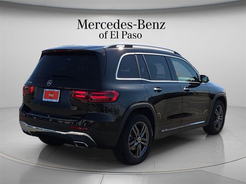 New 2026 Mercedes-Benz GLB 250 image 11