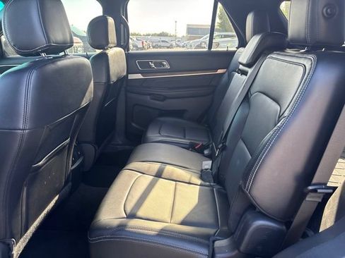 Used 2016 Ford Explorer Limited FWD image 10