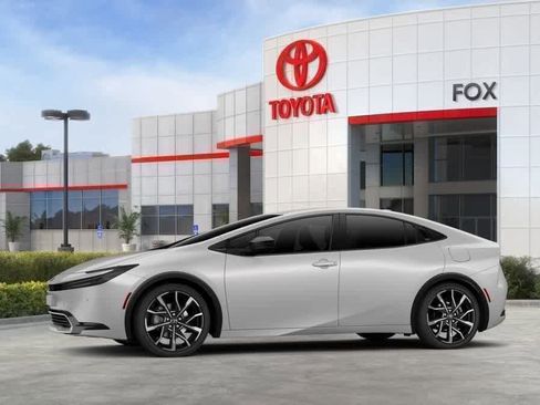 New 2026 Toyota Prius Plug-In Hybrid FWD image 3