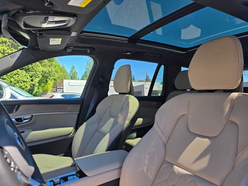 Certified 2026 Volvo XC90 B6 Plus w/ Protection Package Premier AWD/4WD image 22