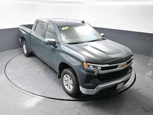 Used 2025 Chevrolet Silverado 1500 LT image 44