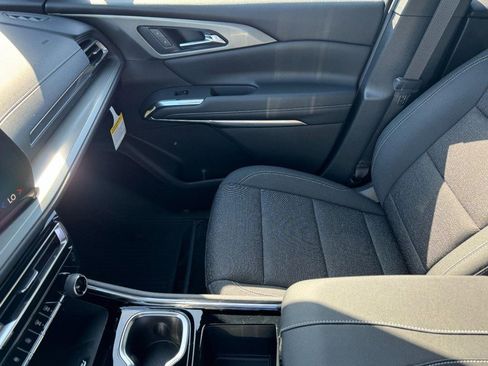 New 2026 Chevrolet Traverse LT w/ LPO, Floor Liner Package AWD/4WD image 35