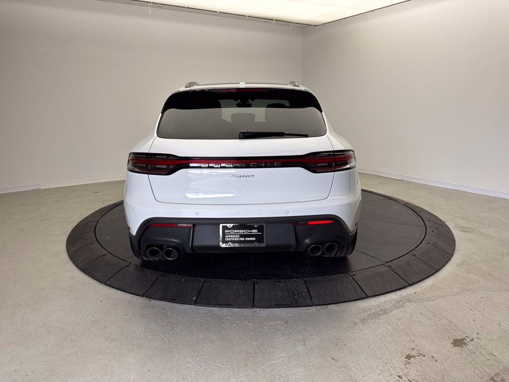 Certified 2024 Porsche Macan AWD/4WD image 6