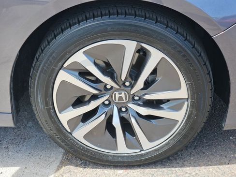 Used 2018 Honda Accord Touring image 28
