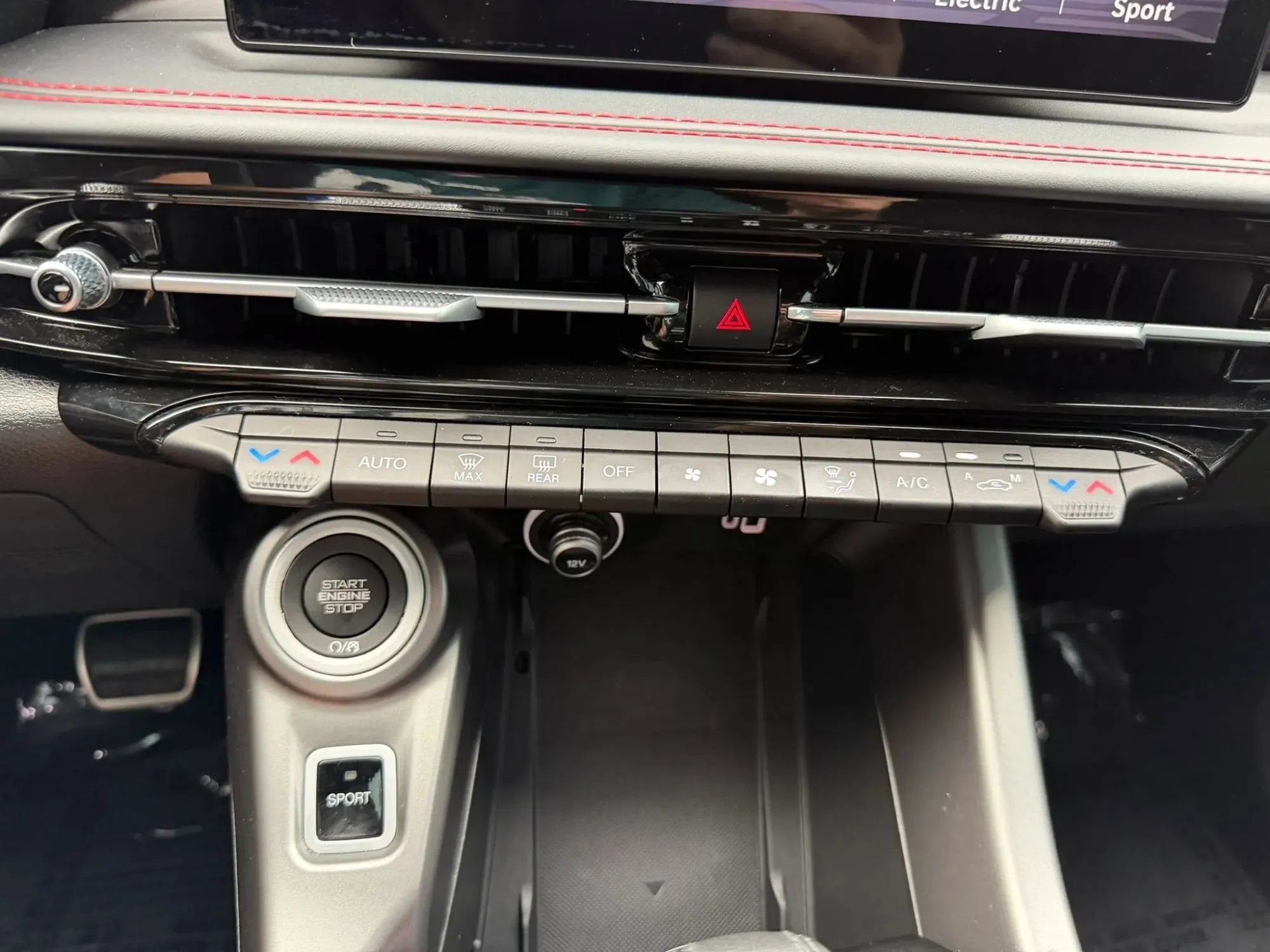 Used 2024 Dodge Hornet R/T Plus AWD/4WD image 29