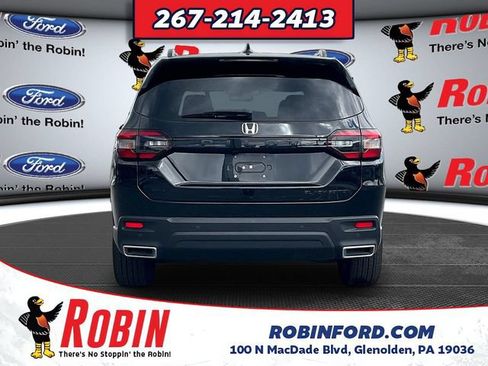 Used 2025 Honda Pilot Black Edition image 6