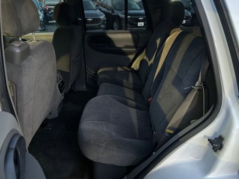 Used 2004 Chevrolet TrailBlazer LT w/ LT Package 1 image 18