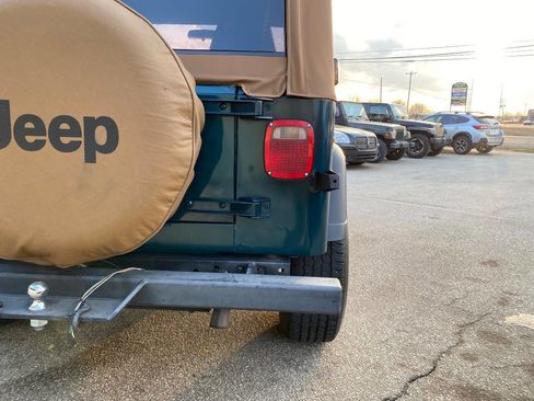 Used 1995 Jeep Wrangler Rio Grande image 46