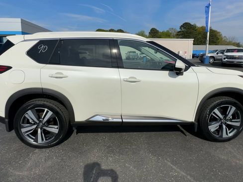 Used 2023 Nissan Rogue SL w/ SL Premium Package AWD/4WD image 9