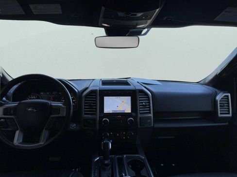 Used 2019 Ford F150 Platinum w/ Equipment Group 701A Luxury image 48