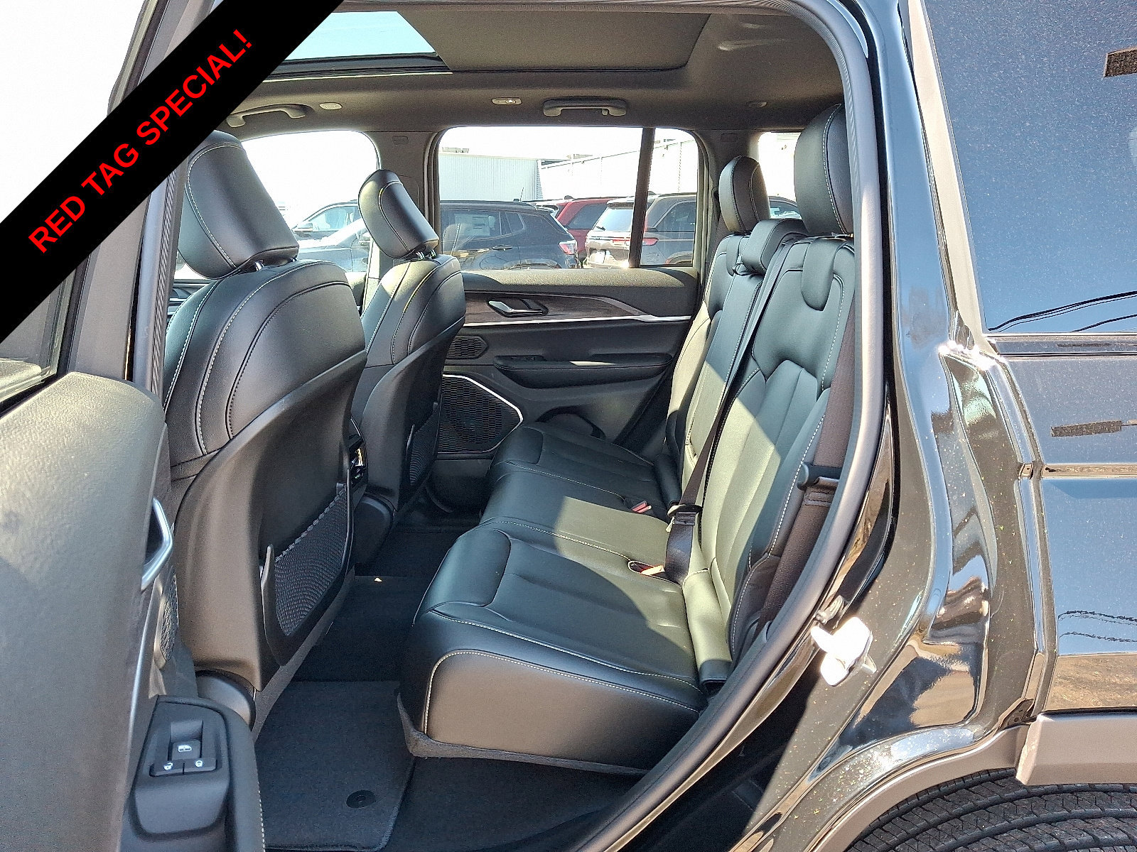 New 2026 Jeep Grand Cherokee Limited AWD/4WD image 6