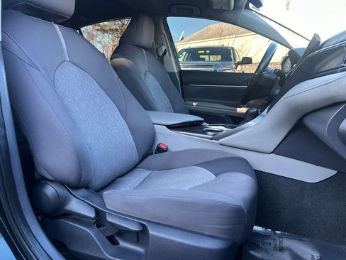 Used 2023 Toyota Camry LE image 27