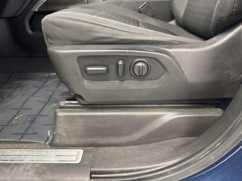 Used 2022 Chevrolet Silverado 3500 LT image 16