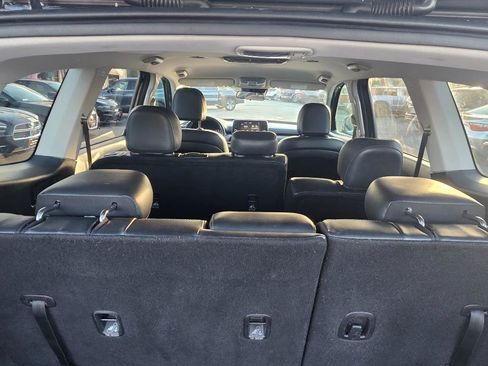 Used 2020 Kia Telluride LX image 14