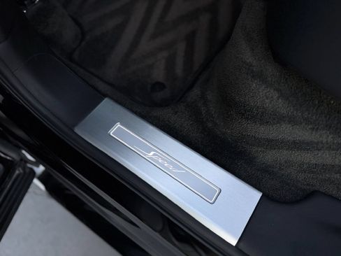 Used 2021 Bentley Bentayga Speed AWD/4WD image 23
