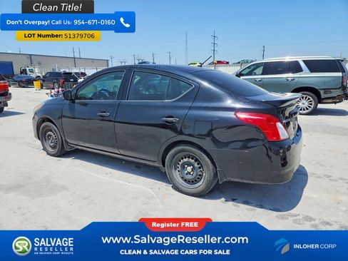 Used 2019 Nissan Versa S Plus FWD image 3