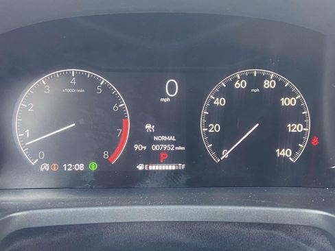 Used 2025 Honda Pilot TrailSport image 22