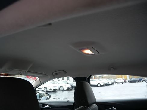 Used 2017 Chevrolet Cruze LT w/ Convenience Package image 23