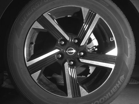 Used 2025 Nissan Sentra SV image 14