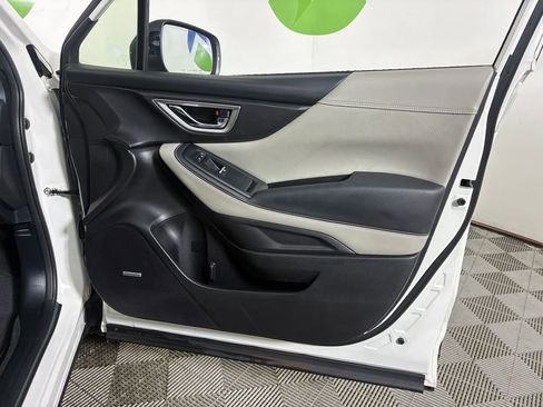 Used 2023 Subaru Forester Limited image 30