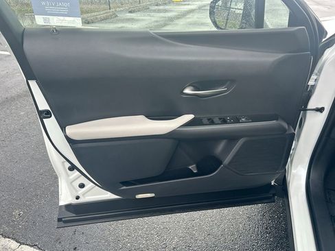 Used 2024 Lexus UX 250h FWD w/ Premium Package image 36