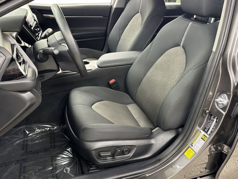 Used 2024 Toyota Camry LE image 15