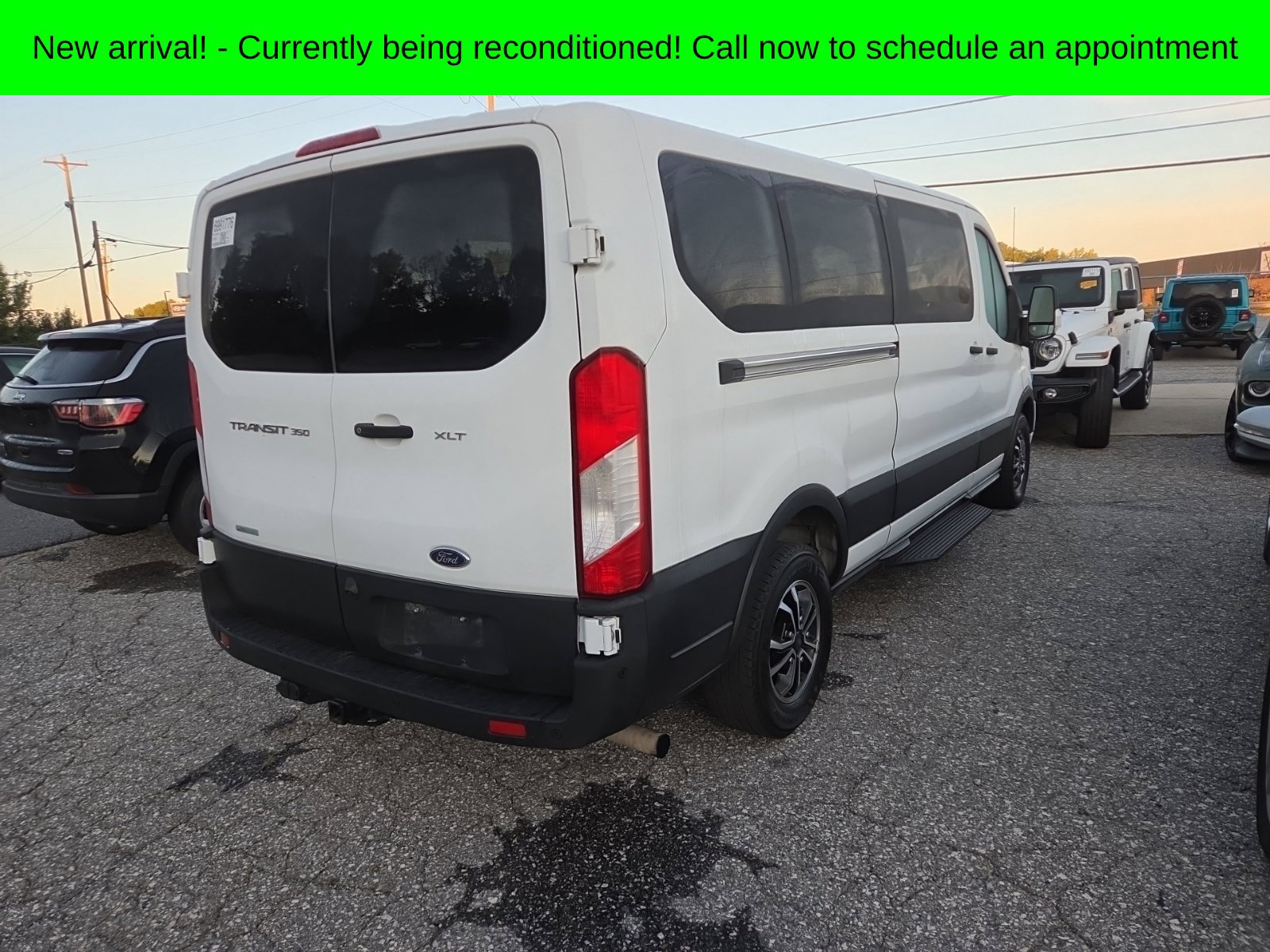 Used 2022 Ford Transit 350 XLT RWD image 7