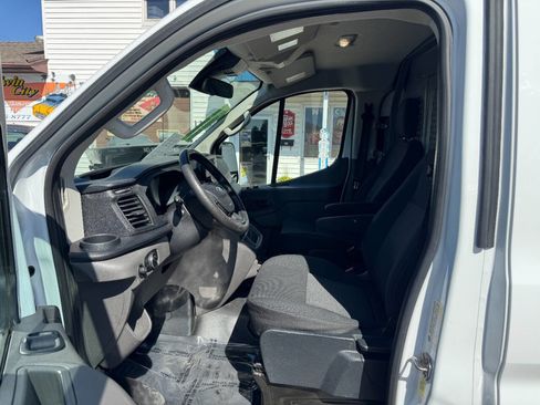 Used 2020 Ford Transit 150 Low Roof AWD image 12