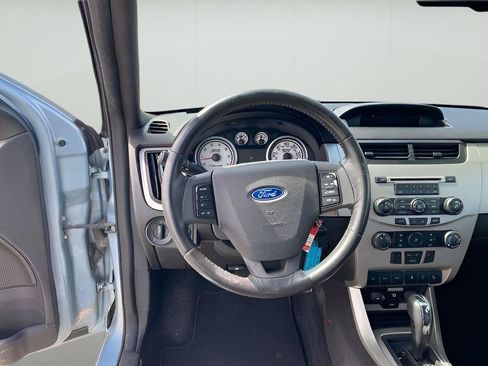 Used 2009 Ford Focus SEL FWD image 29