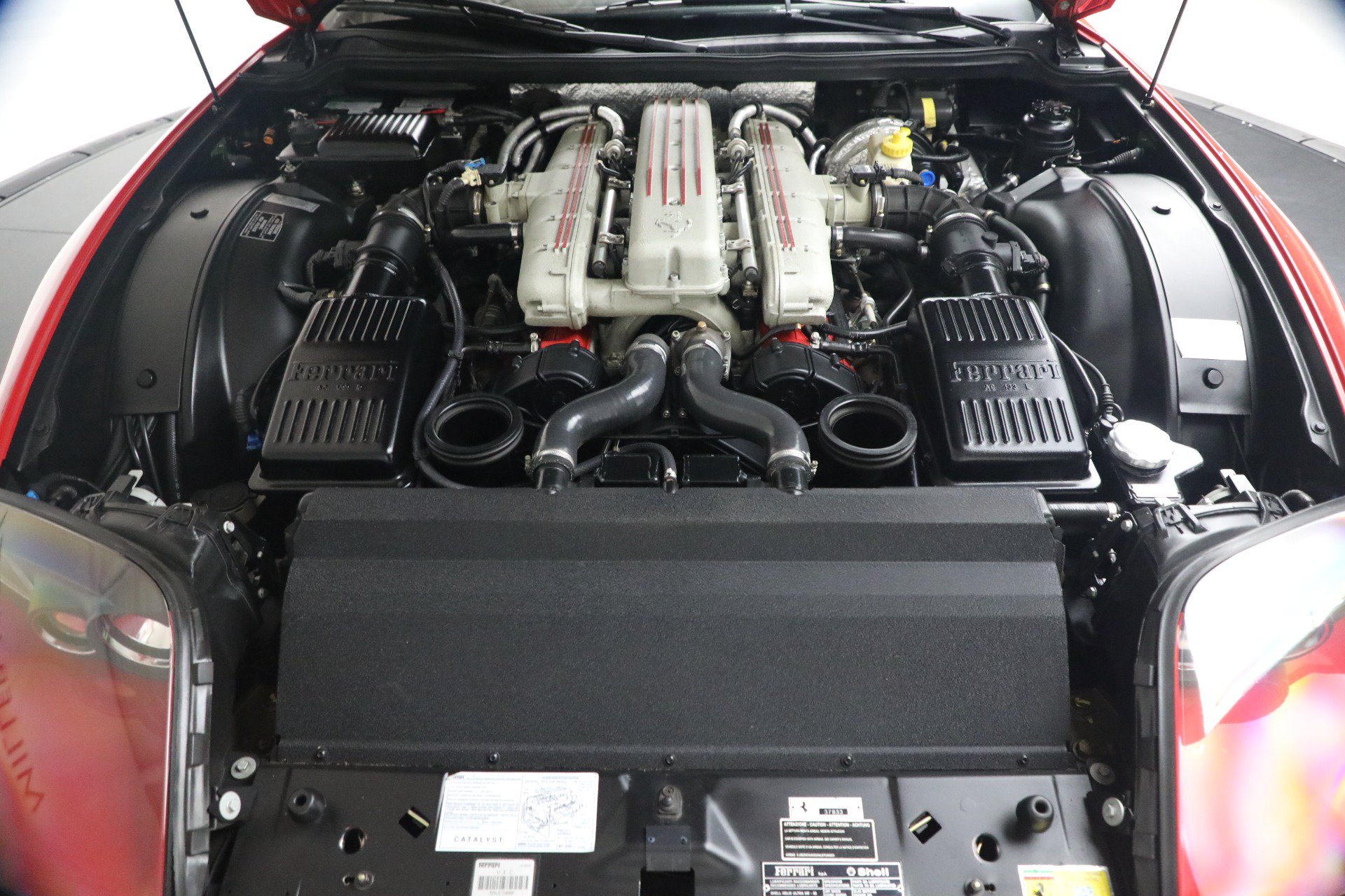 Used 2000 Ferrari 550 Maranello Coupe RWD image 26