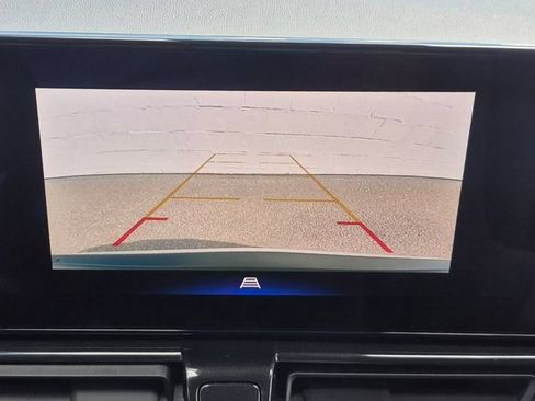 Used 2025 Chevrolet TrailBlazer LT AWD/4WD image 11