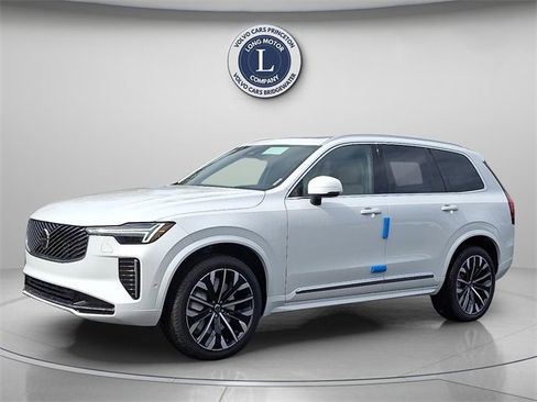 New 2026 Volvo XC90 B6 Plus w/ Protection Package Premier image 2