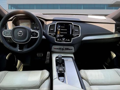 Used 2022 Volvo XC90 T8 R-Design w/ Advanced Package AWD/4WD image 7
