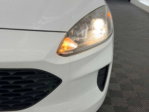 Used 2020 Ford Escape S image 10