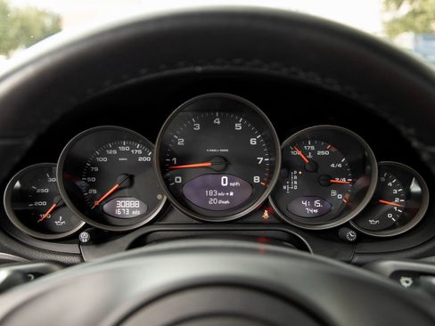 Used 2011 Porsche 911 Carrera image 14