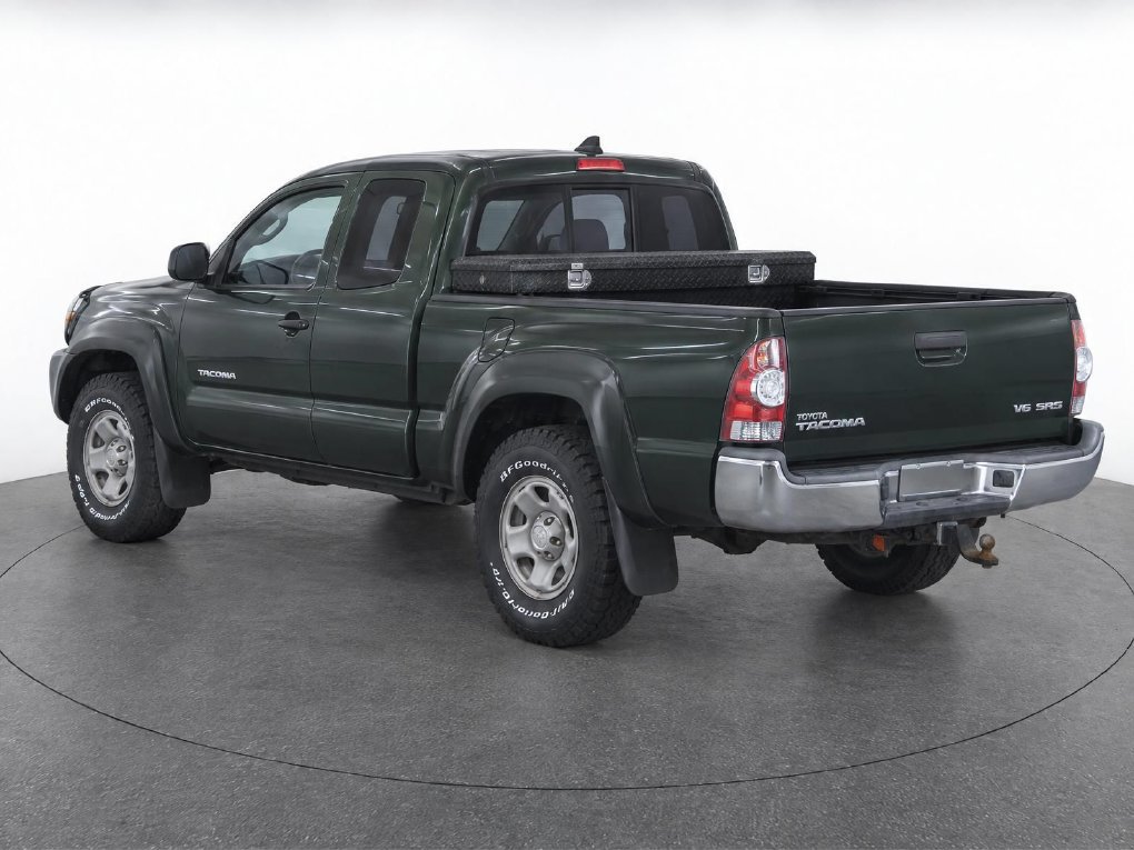 Used 2014 Toyota Tacoma 4x4 Access Cab V6 w/ SR5 Package image 3