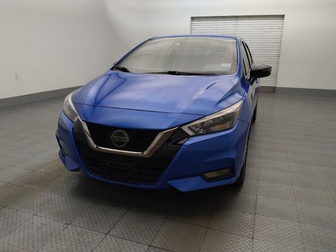 Used 2020 Nissan Versa SR FWD image 15